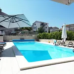 Lavanda I * Brodarica (Sibenik-Knin)