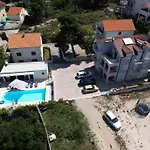 Lavanda I Brodarica (Sibenik-Knin)