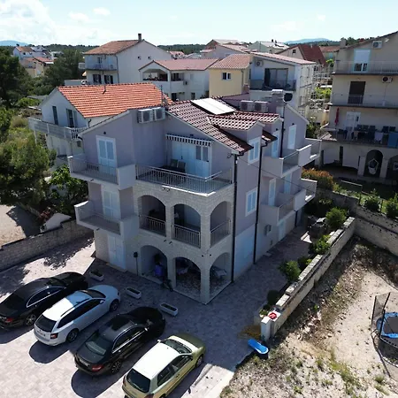 Lavanda I Daire Brodarica (Sibenik-Knin)