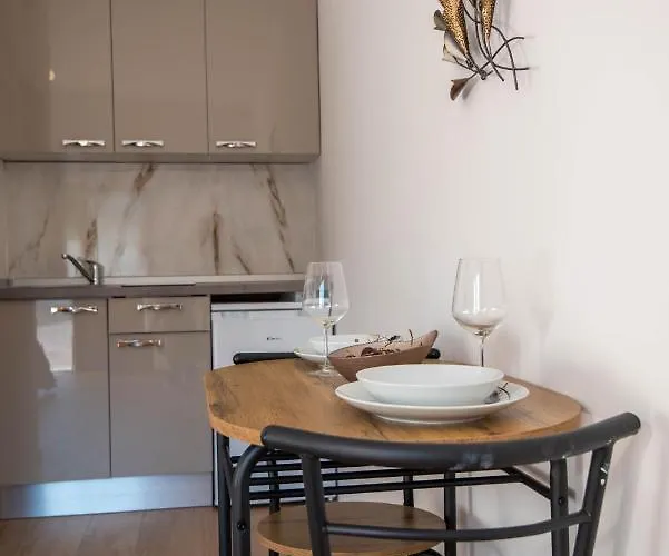 Lavanda I * Brodarica (Sibenik-Knin)