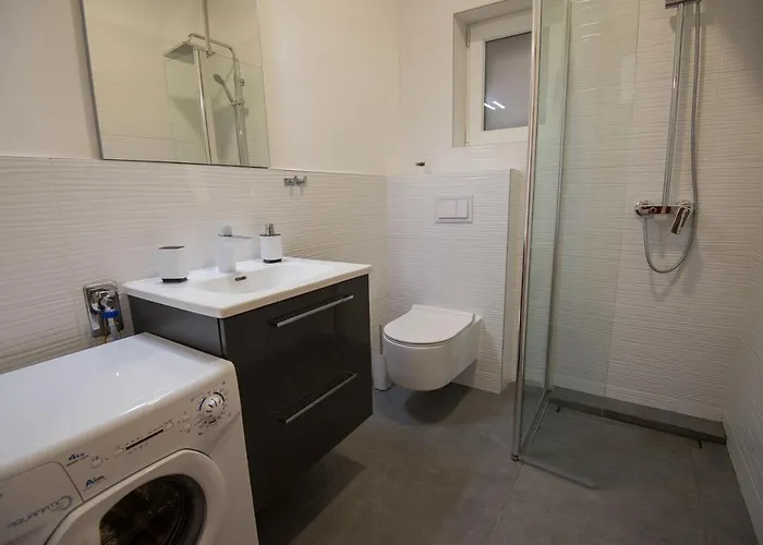 Lavanda I Brodarica (Sibenik-Knin)