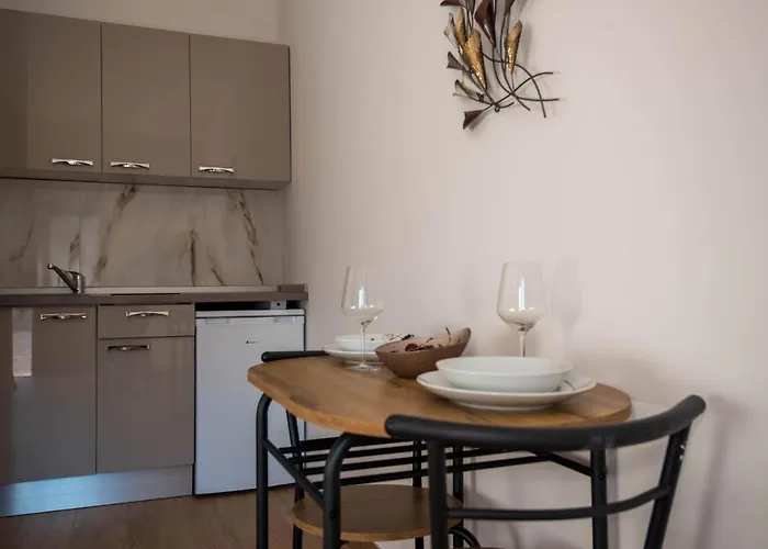 Lavanda I Brodarica (Sibenik-Knin)