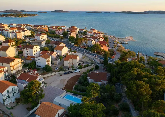 Lavanda I * Brodarica (Sibenik-Knin)